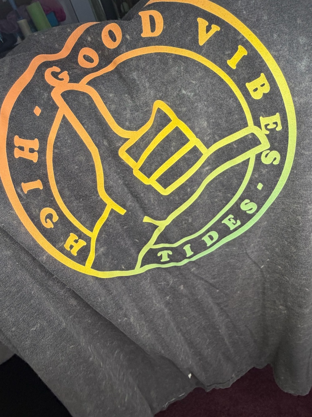 Old Navy Gray Tank Top with Gradient 'Good Vibes High Tides' Graphic